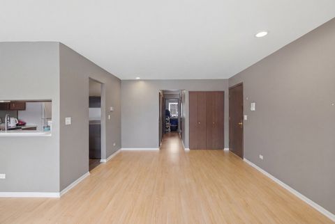 Tiny photo for 835 Waterview Circle #2, Vernon Hills, IL 60061 (MLS # 12628135)