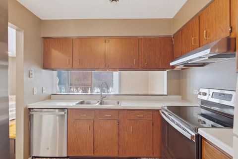 Tiny photo for 835 Waterview Circle #2, Vernon Hills, IL 60061 (MLS # 12628135)