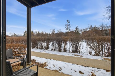 Tiny photo for 835 Waterview Circle #2, Vernon Hills, IL 60061 (MLS # 12628135)