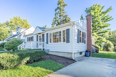 Tiny photo for 311 Elm Street, Glen Ellyn, IL 60137 (MLS # 12797548)