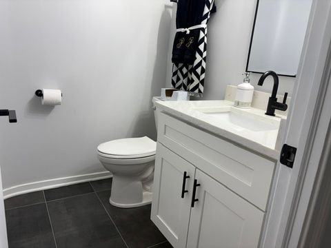 Tiny photo for 1621 Mission Hills Road #N201, Northbrook, IL 60062 (MLS # 12677433)