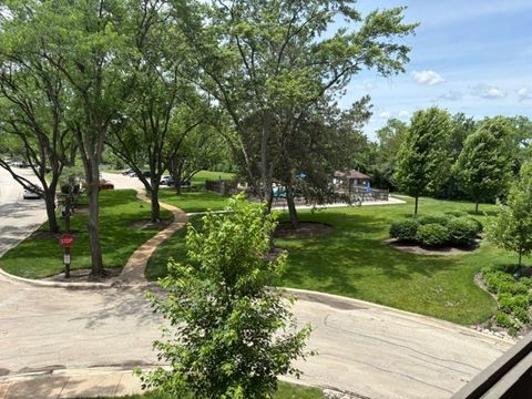 Tiny photo for 1621 Mission Hills Road #N201, Northbrook, IL 60062 (MLS # 12677433)