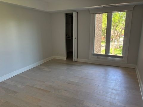 Tiny photo for 1621 Mission Hills Road #N201, Northbrook, IL 60062 (MLS # 12677433)