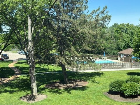 Tiny photo for 1621 Mission Hills Road #N201, Northbrook, IL 60062 (MLS # 12677433)
