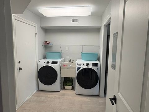 Tiny photo for 1621 Mission Hills Road #N201, Northbrook, IL 60062 (MLS # 12677433)