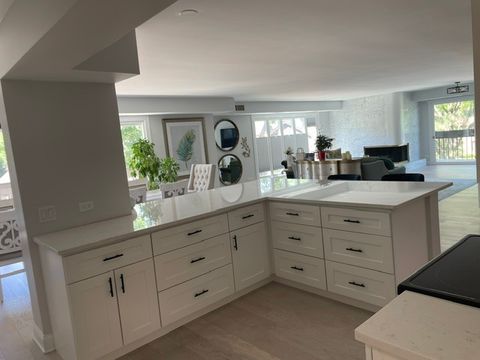 Tiny photo for 1621 Mission Hills Road #N201, Northbrook, IL 60062 (MLS # 12677433)