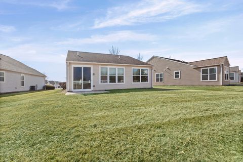 Tiny photo for 3204 Comstock Court, Mundelein, IL 60060 (MLS # 12577120)
