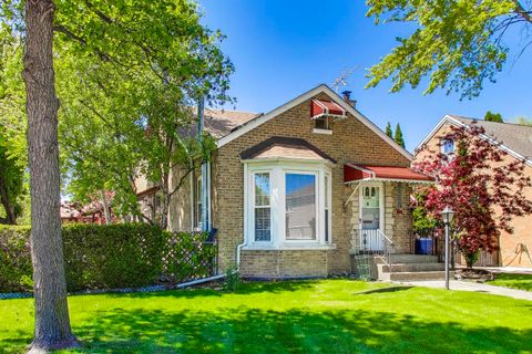 Photo of Chicago, IL 60630 (MLS # 12650485)