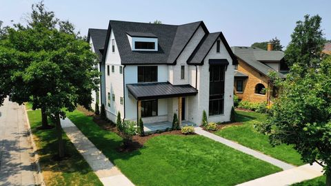 Tiny photo for 300 Meacham Avenue, Park Ridge, IL 60068 (MLS # 12473290)