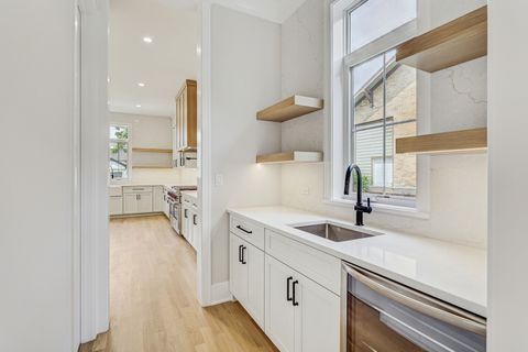 Tiny photo for 300 Meacham Avenue, Park Ridge, IL 60068 (MLS # 12473290)