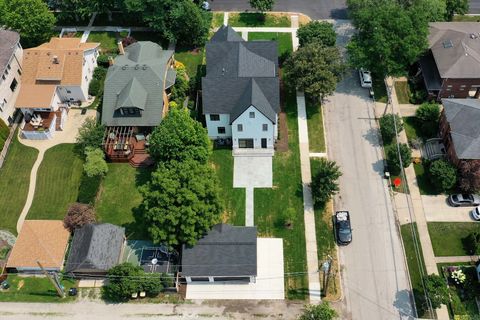 Tiny photo for 300 Meacham Avenue, Park Ridge, IL 60068 (MLS # 12473290)