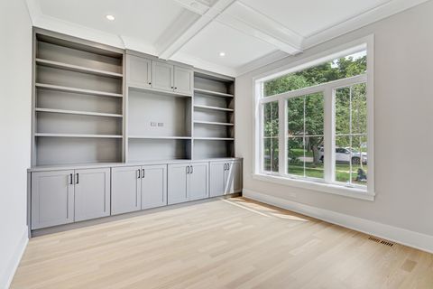 Tiny photo for 300 Meacham Avenue, Park Ridge, IL 60068 (MLS # 12473290)