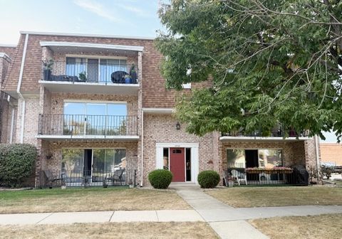 Tiny photo for 8720 Mobile Avenue #C, Oak Lawn, IL 60453 (MLS # 12492688)