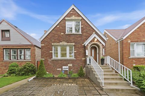Photo of 6638 S Karlov Avenue, Chicago, IL 60629 (MLS # 12647056)