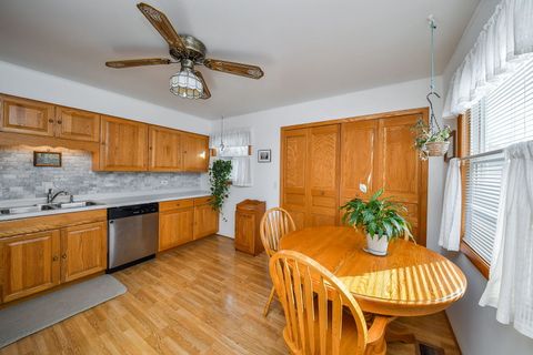 Tiny photo for 2302 Flicker Lane, Rolling Meadows, IL 60008 (MLS # 12582980)