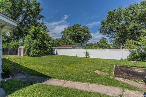 Tiny photo for 36672 N Traer Terrace, Gurnee, IL 60031 (MLS # 12698465)