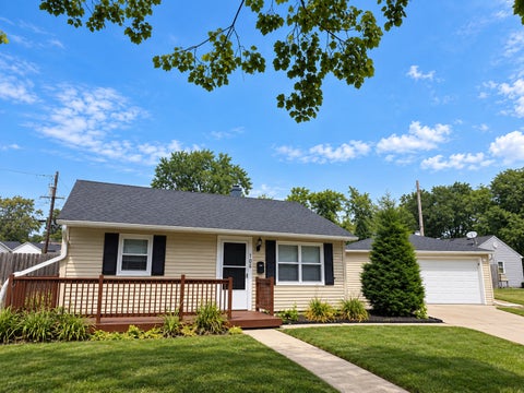 Photo of 106 Buell Court, Aurora, IL 60506 (MLS # 12745204)