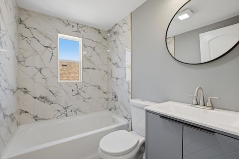 Tiny photo for 8641 S Kingston Avenue, Chicago, IL 60617 (MLS # 12679549)