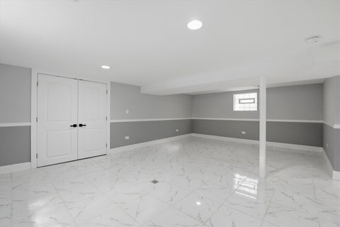 Tiny photo for 8641 S Kingston Avenue, Chicago, IL 60617 (MLS # 12679549)