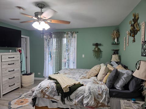 Tiny photo for 430 Gillings Drive, Gurnee, IL 60031 (MLS # 12670317)