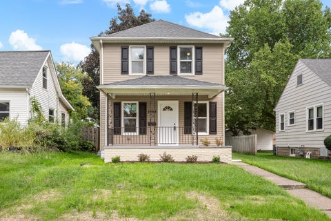 Photo of 2384 28th Street, Moline, IL 61265 (MLS # 12767843)