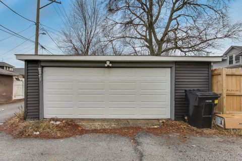 Tiny photo for 7515 S CHAPPEL Avenue, Chicago, IL 60649 (MLS # 12534972)