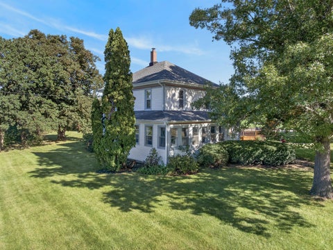 Photo of 3208 S Country Club Road, Woodstock, IL 60098 (MLS # 12762513)