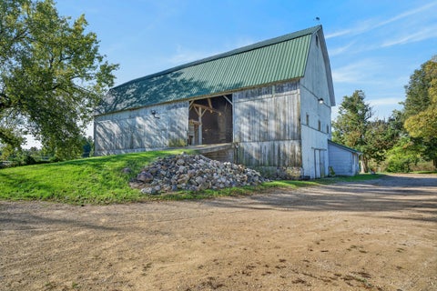 Tiny photo for 3208 S Country Club Road, Woodstock, IL 60098 (MLS # 12762513)