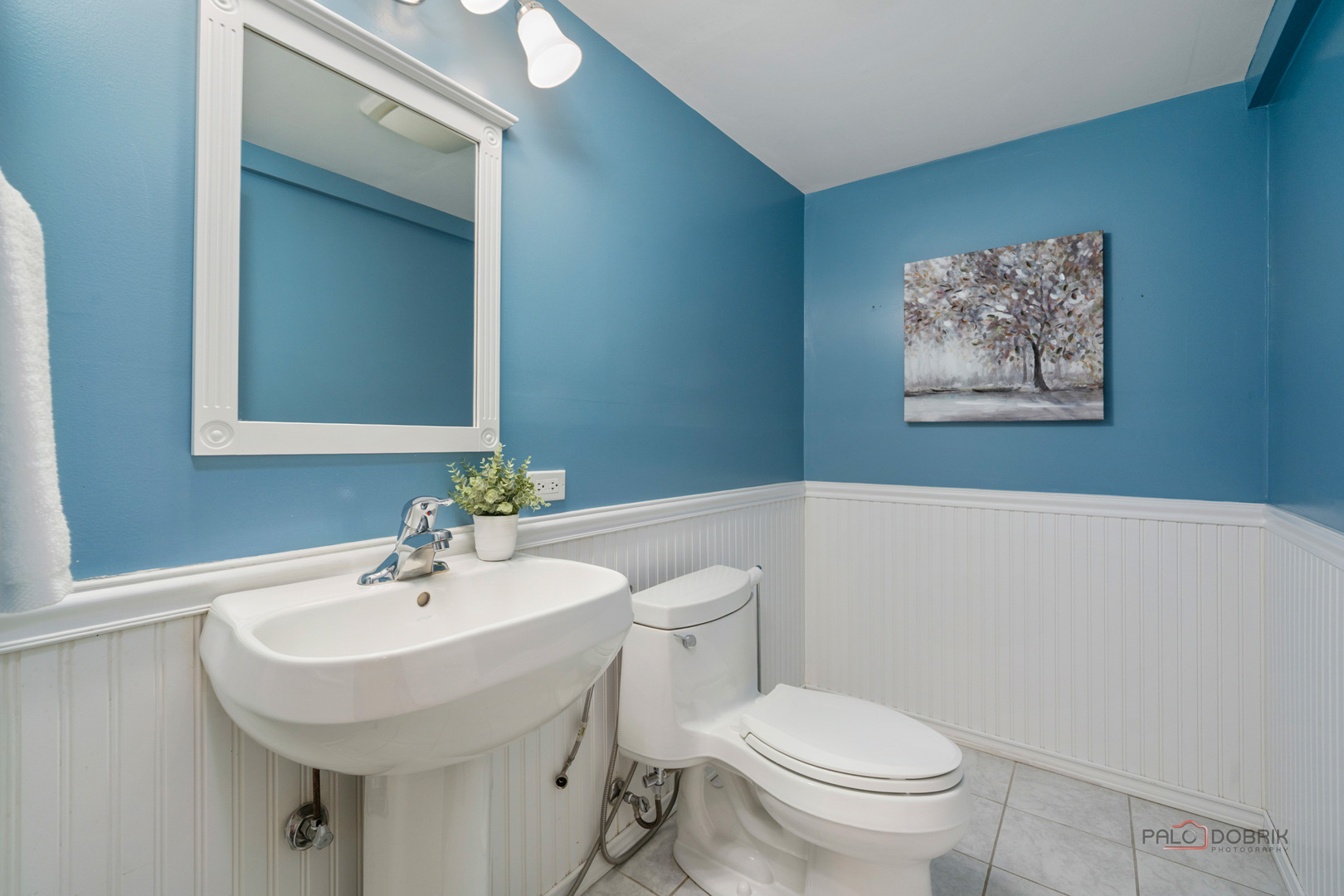 Glenview, Illinois 60025, United States, 3 Bedrooms Bedrooms, ,4 BathroomsBathrooms,Residential,Active,203954