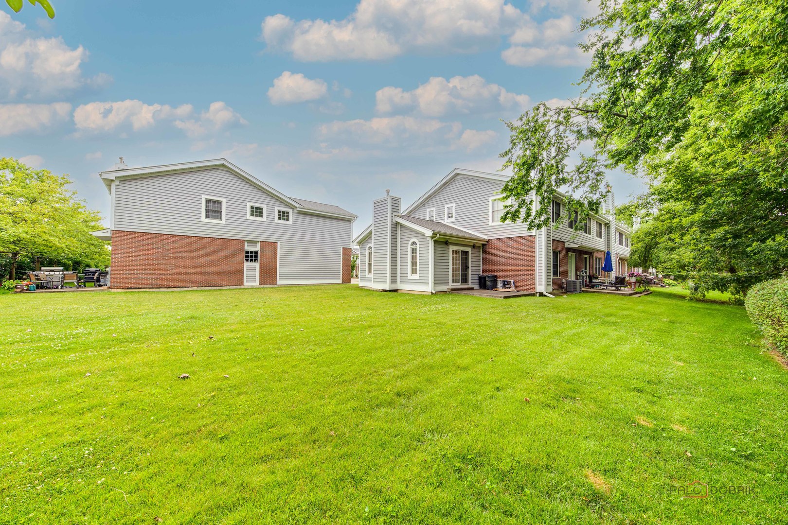 Glenview, Illinois 60025, United States, 3 Bedrooms Bedrooms, ,4 BathroomsBathrooms,Residential,Active,203954