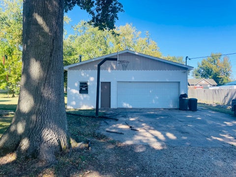 Tiny photo for 808 W Lexington Street, Marion, IL 62959 (MLS # 12787992)