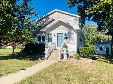 Tiny photo for 808 W Lexington Street, Marion, IL 62959 (MLS # 12787992)
