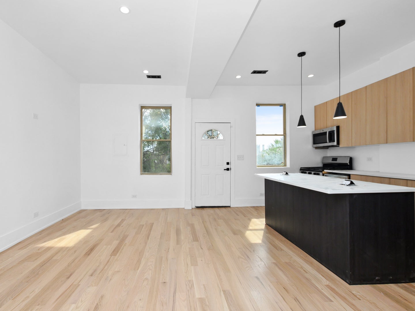 7125 S Drexel Avenue
