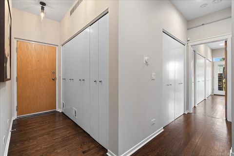 Tiny photo for 2955 N Racine Avenue #2B, Chicago, IL 60657 (MLS # 12469505)