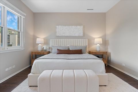 Tiny photo for 2955 N Racine Avenue #2B, Chicago, IL 60657 (MLS # 12469505)