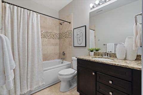 Tiny photo for 2955 N Racine Avenue #2B, Chicago, IL 60657 (MLS # 12469505)