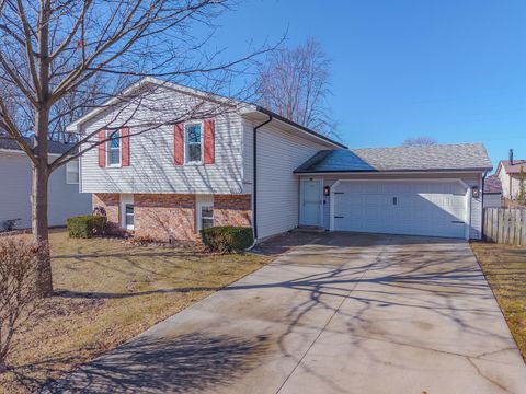 Photo of 107 Nottingham Chase, Normal, IL 61761 (MLS # 12564220)