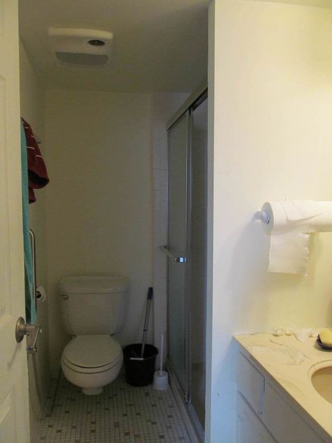 Tiny photo for 110 W Butterfield Road #402S, Elmhurst, IL 60126 (MLS # 12621802)