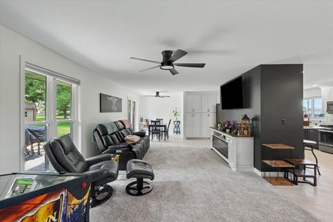 Tiny photo for 518 E South Court Street, Chatsworth, IL 60921 (MLS # 12642796)