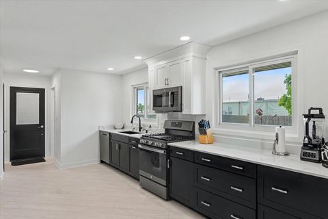 Tiny photo for 518 E South Court Street, Chatsworth, IL 60921 (MLS # 12642796)