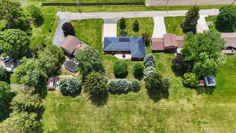 Tiny photo for 518 E South Court Street, Chatsworth, IL 60921 (MLS # 12642796)