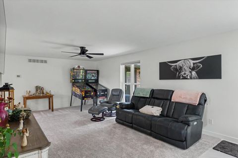 Tiny photo for 518 E South Court Street, Chatsworth, IL 60921 (MLS # 12642796)
