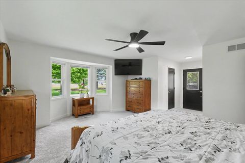 Tiny photo for 518 E South Court Street, Chatsworth, IL 60921 (MLS # 12642796)