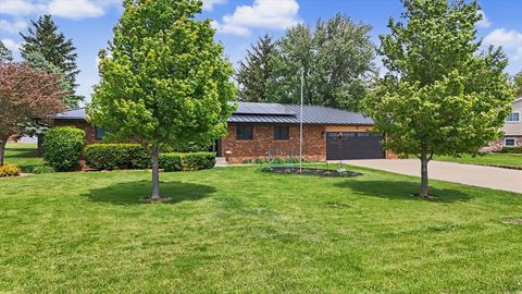 Tiny photo for 518 E South Court Street, Chatsworth, IL 60921 (MLS # 12642796)