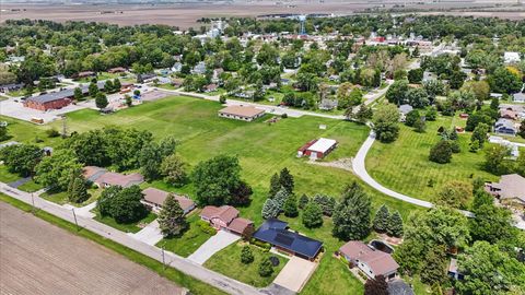 Tiny photo for 518 E South Court Street, Chatsworth, IL 60921 (MLS # 12642796)