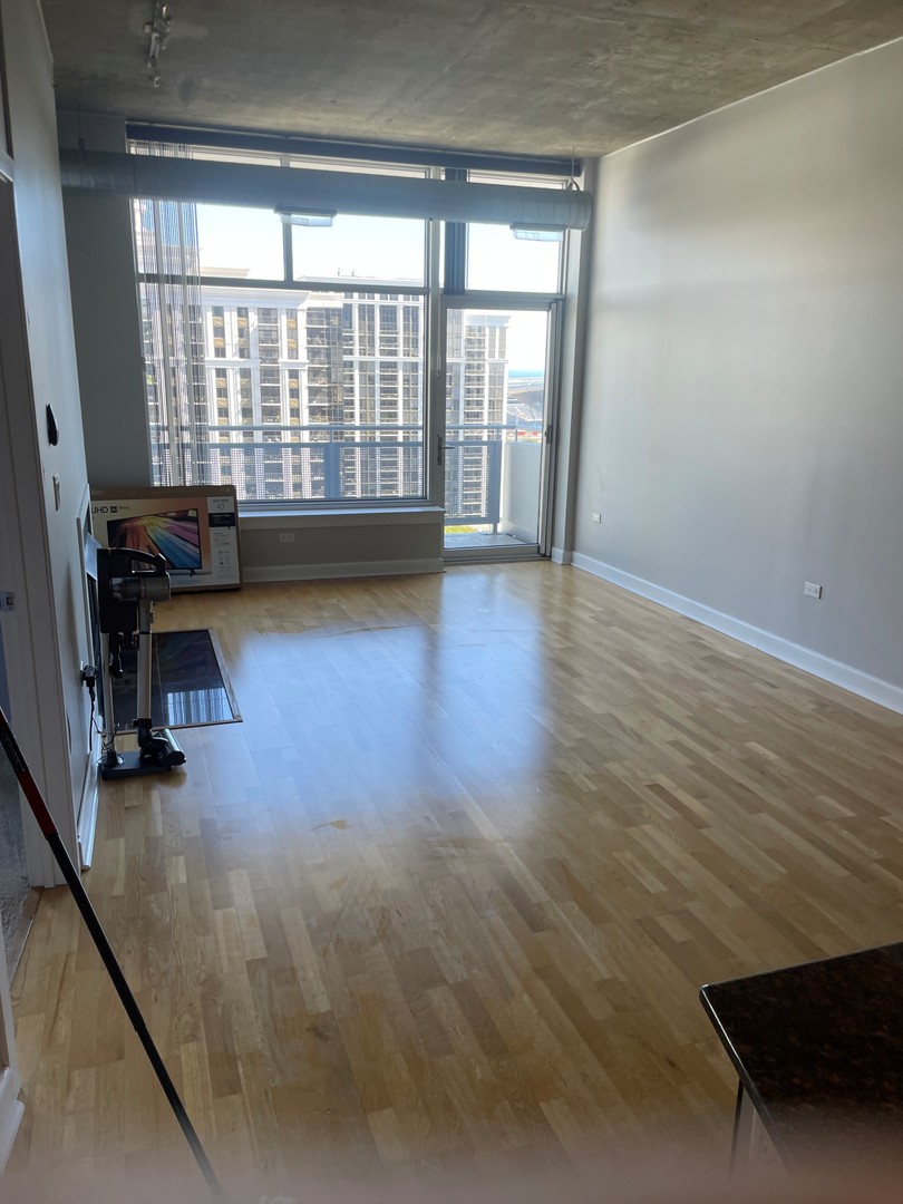 1305 S Michigan Avenue 1612