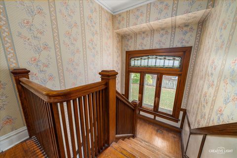 Tiny photo for 931 W Downer Place, Aurora, IL 60506 (MLS # 12486301)