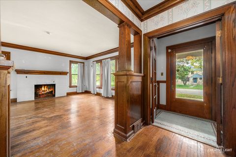 Tiny photo for 931 W Downer Place, Aurora, IL 60506 (MLS # 12486301)