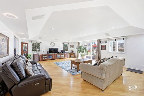 Tiny photo for 2911 Bayberry Drive, Buffalo Grove, IL 60089 (MLS # 12574573)