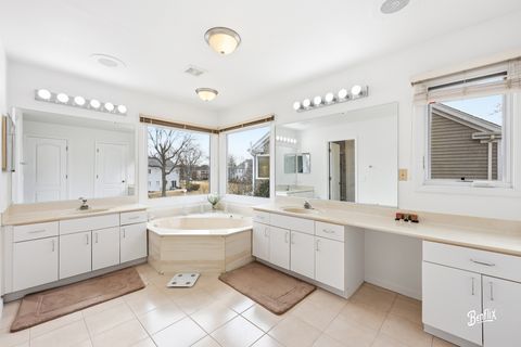 Tiny photo for 2911 Bayberry Drive, Buffalo Grove, IL 60089 (MLS # 12574573)